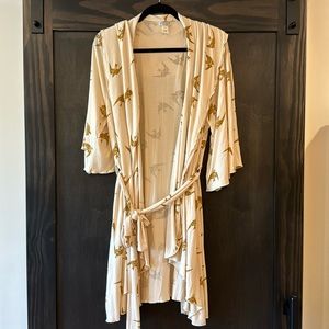 Kate Quinn Women’s Robe - The Woods - M/L beechwood modal - swallows EUC